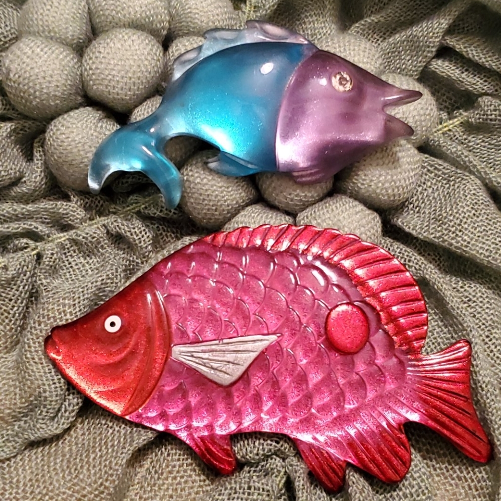Vintage coastal ocean fish brooch set/2 ❤️ 3/$20